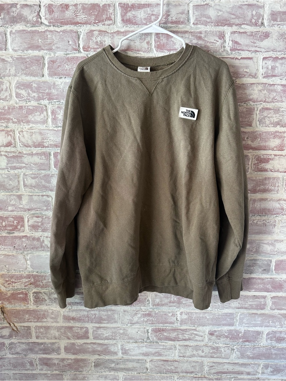 The North Face Men’s Crewneck Sweatshirt - Olive